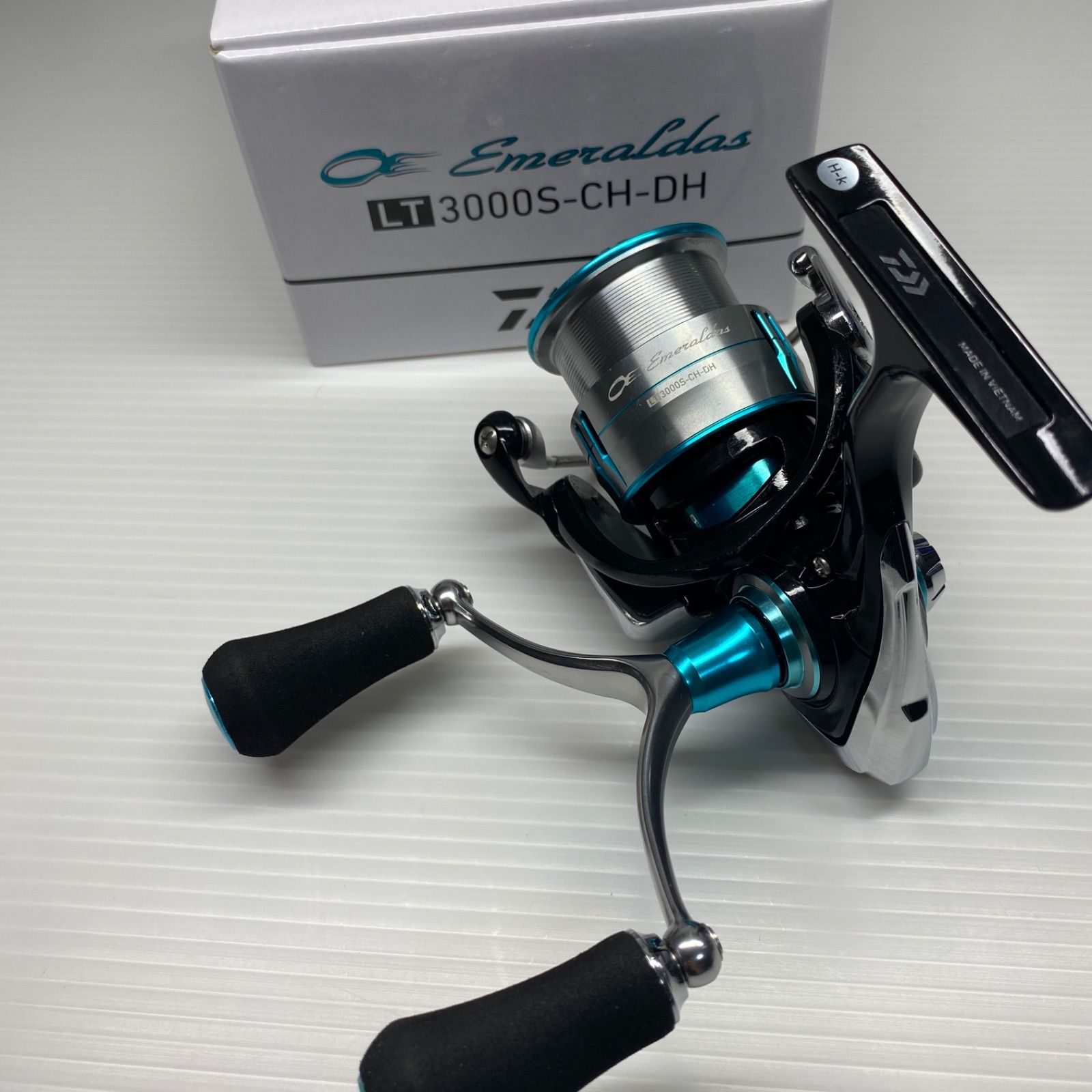 ダイワ エメラルダス LT 3000S-CH-DH Daiwa - メルカリ