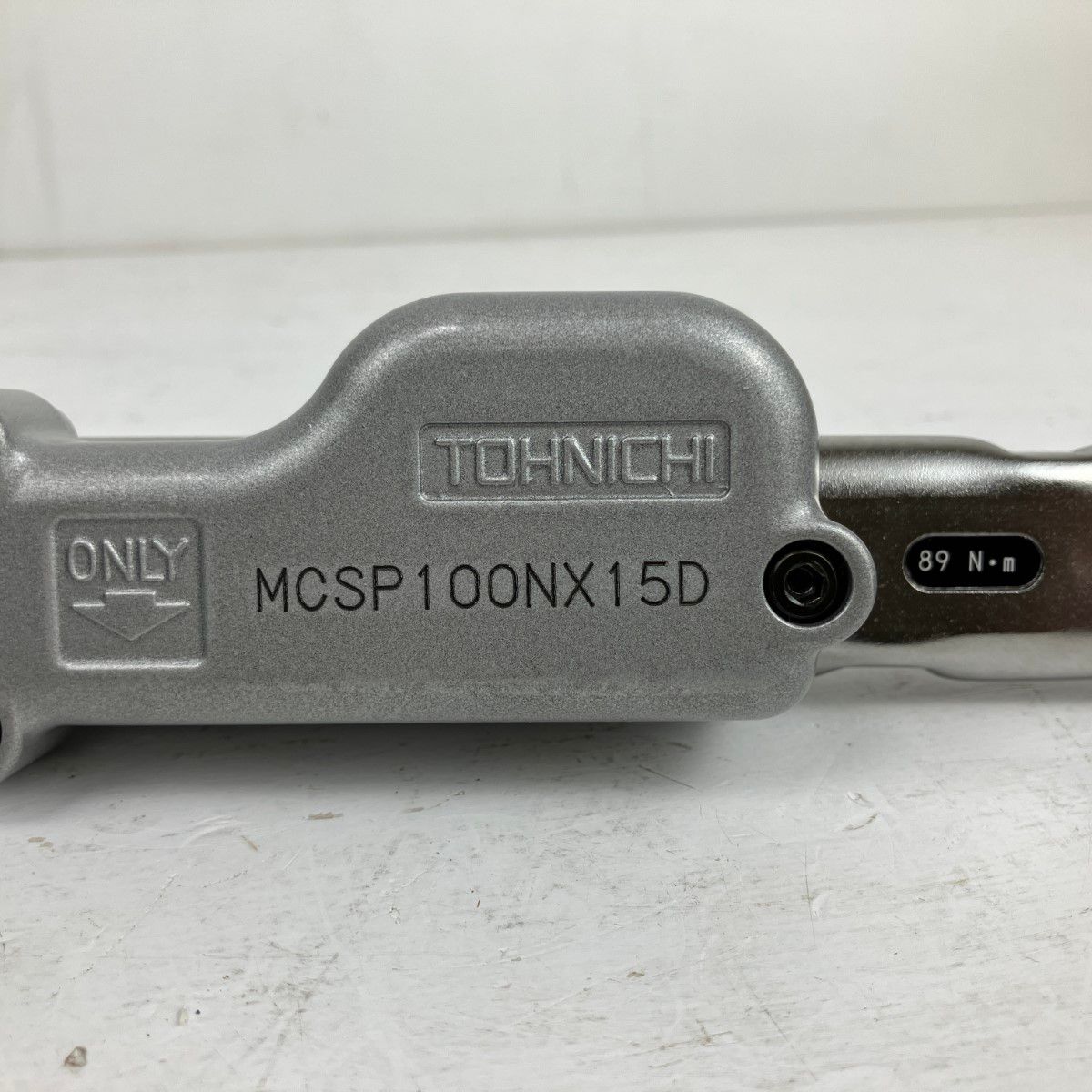 ЗЗTOHNICHI 89Nm マーキングトルクレンチ 校正証明書 取説 外箱付 MCSP100NX15D グレー ЗЗTOHNICHI 89Nm マーキングトルクレンチ 校正証明書 取説 外箱