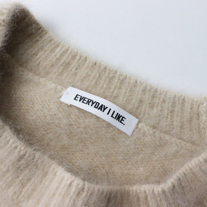 人気 ドゥーズィエムクラス MUSE de Deuxieme Classe DUET クルーネック Sweater ベージュ/フォックスラクーンファー【2400014512816】 DUET クルーネック セーター（ニット／セーター）｜Deuxieme Classe