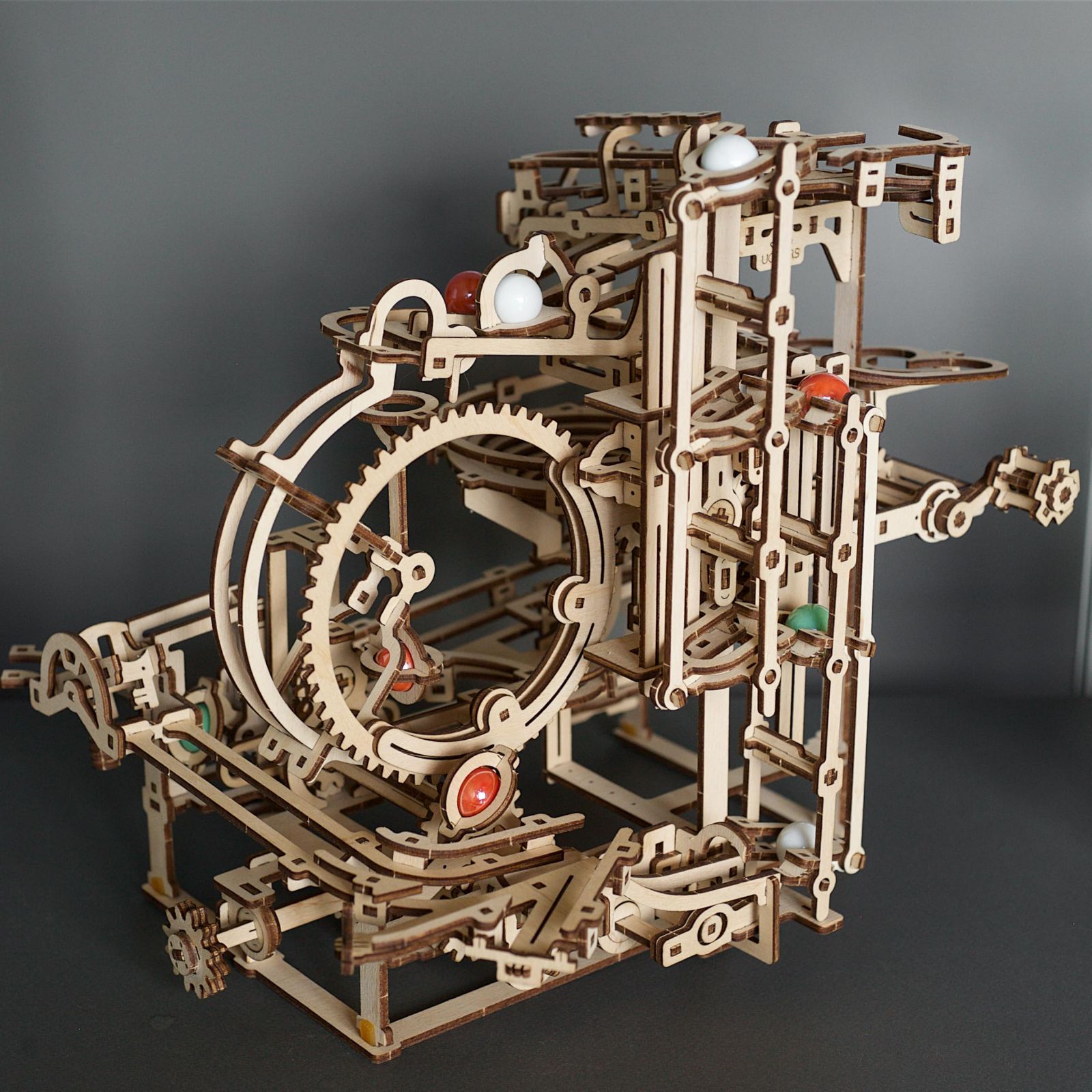 Ugears マーブルランステップホイスト70156 木製パズル 工作 模型 接着剤工具不要 大人 子供