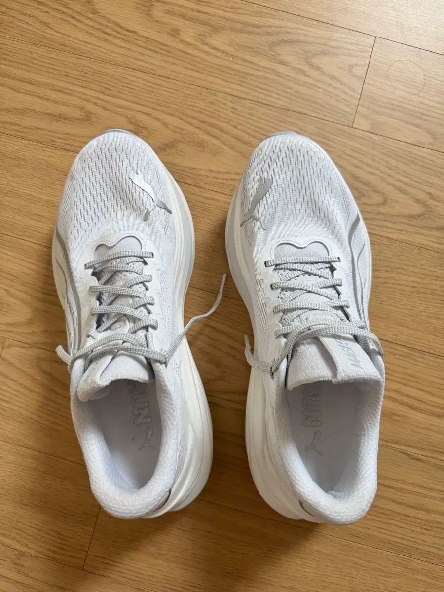 PUMA プーマ マグマックス