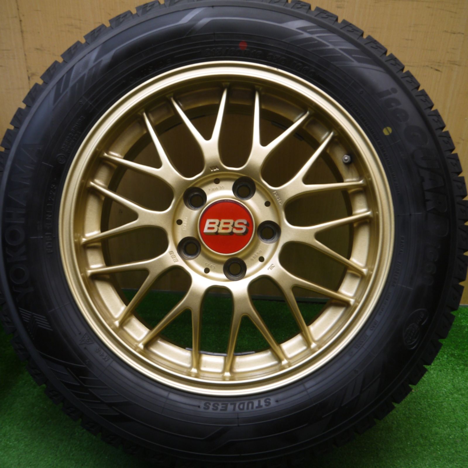 送料無料] バリ溝！23年！キレイ！9.5分以上☆BBS RG368 215