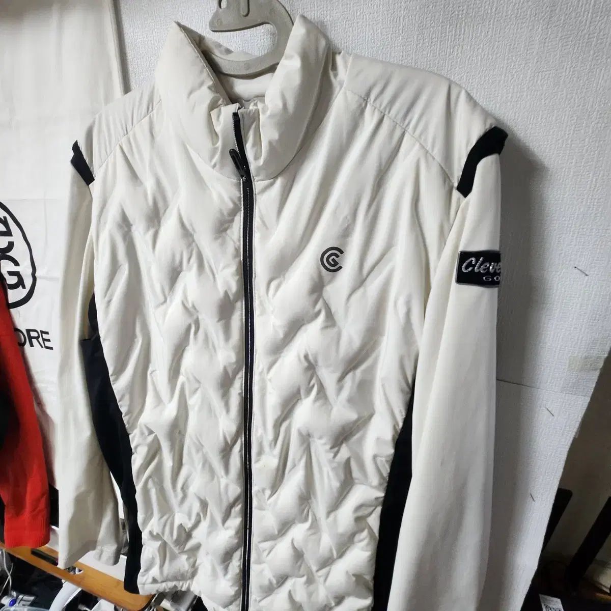 クリーブランド 白 ダウン アウター 100