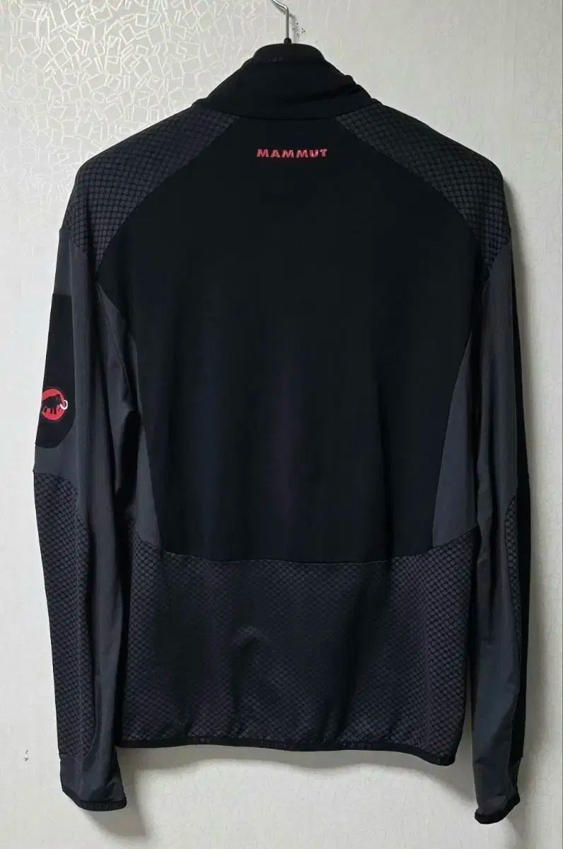 MAMMUT