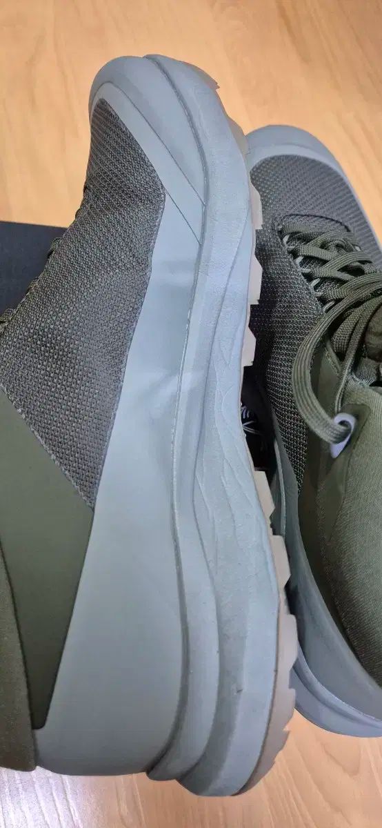 ARC TERYX アークテリクス メンズ 登山靴 260 OLIVEOS_COM_TR