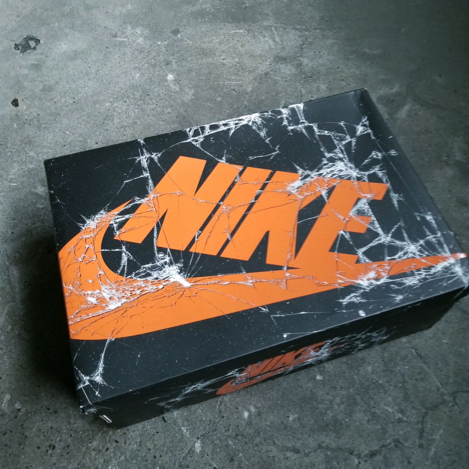 NIKE AIR JORDAN 1 RETRO HIGH OG 