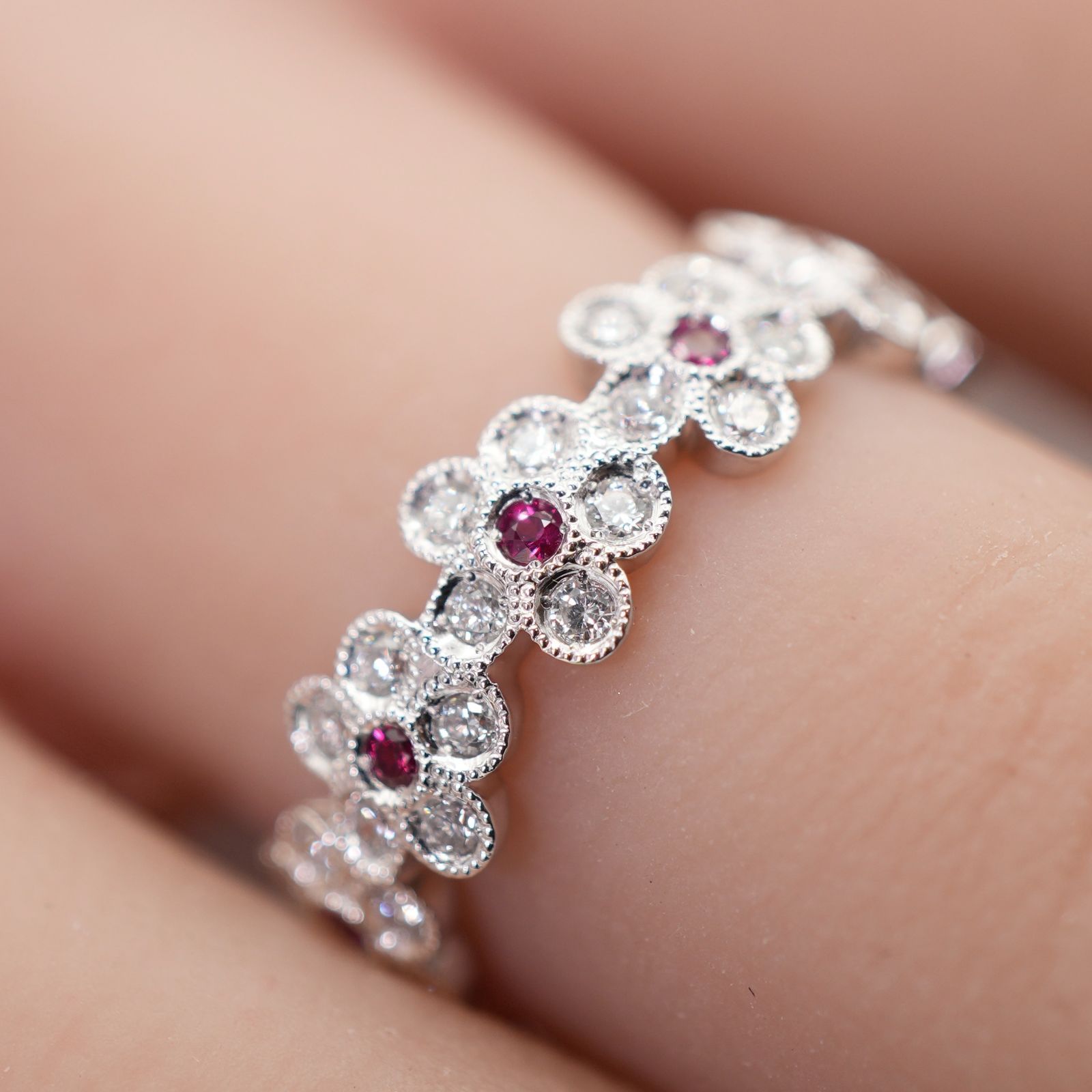 yoshinob AbHeri リング　フラワー AbHeri フラワー Pt900×ダイヤモンド×ルビー リング/24-4650S - メルカリ