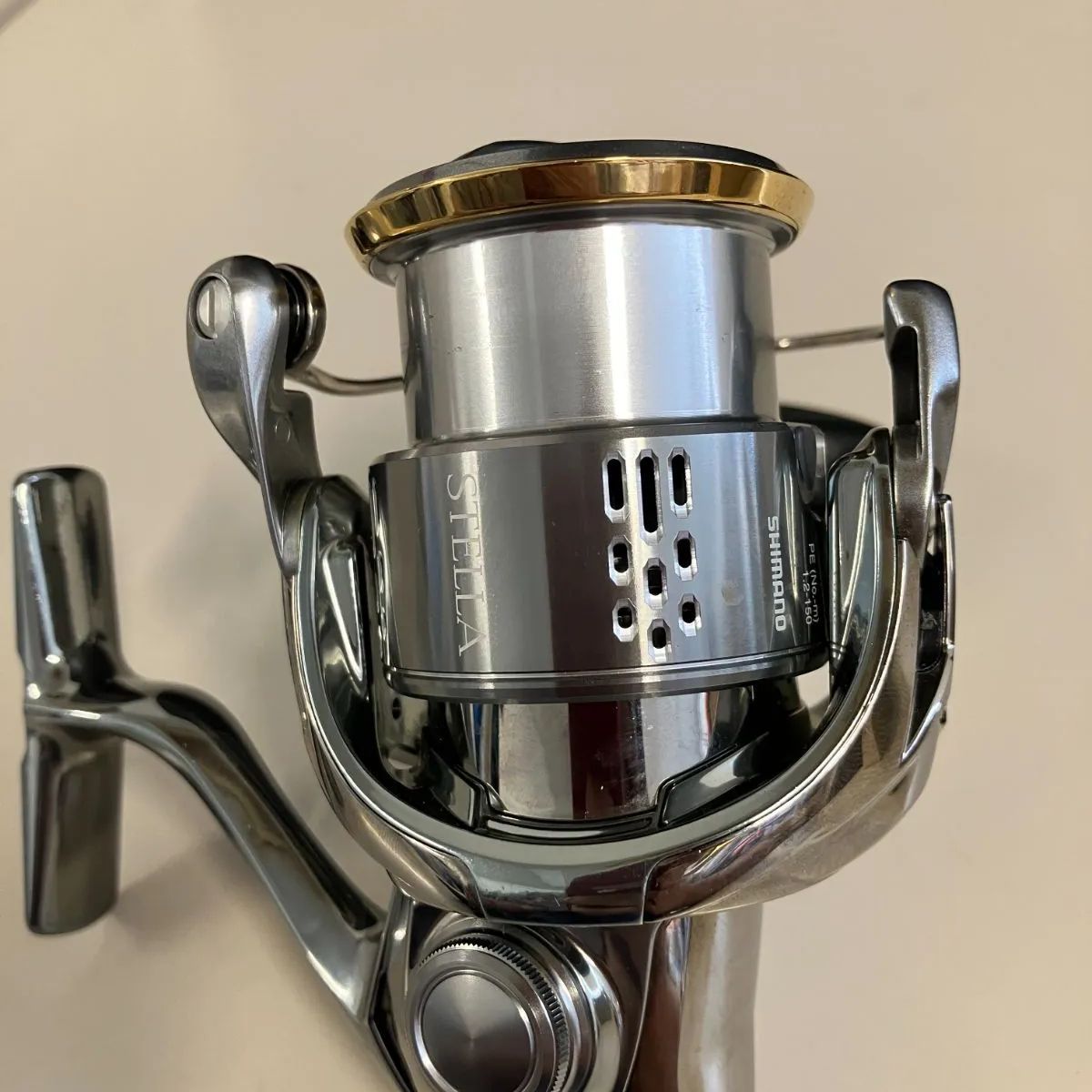 併売】SHIMANO シマノ 18 ステラ SW C3000 MHG スピニングリール 併売】SHIMANO シマノ 18 ステラ SW C3000 MHG スピニングリール