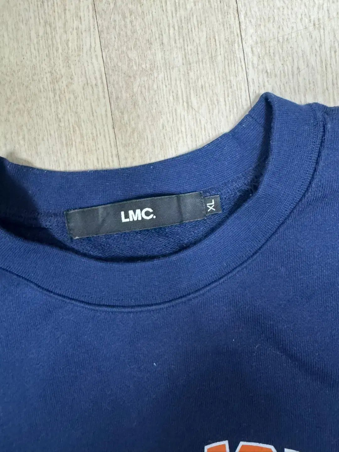 [ LMC ] ★ 韓国大人気 ★LMC BEAR ATHLETIC SWEATSHIRT LMC LMC BEAR ATHLETIC SWEATSHIRT black | International Store