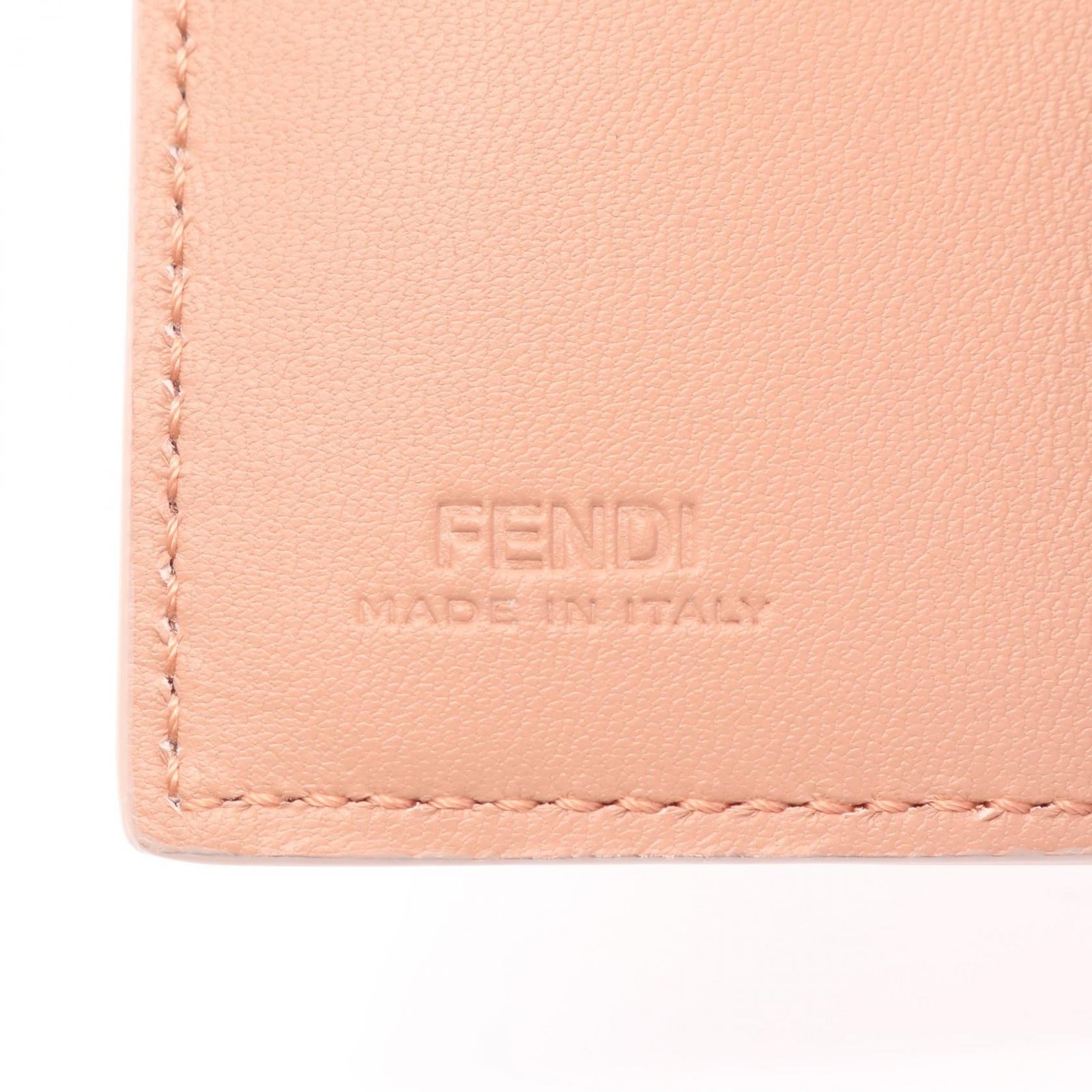 フェンディ FENDI 三つ折り財布 バゲット FFロゴ 8M0395AAJDF1SK3  