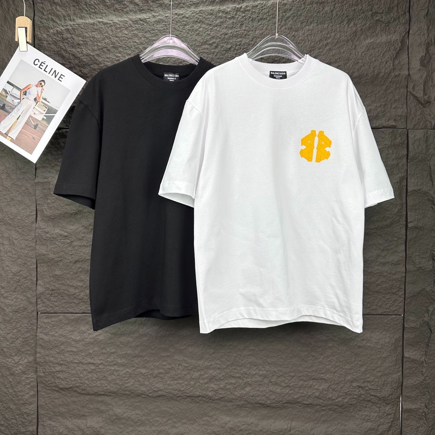 p*e様 【即購入/値下げ可】BALENCIAGA Tシャツ 今日特価】Balenciaga 手描きダブル B T シャツ - メルカリ