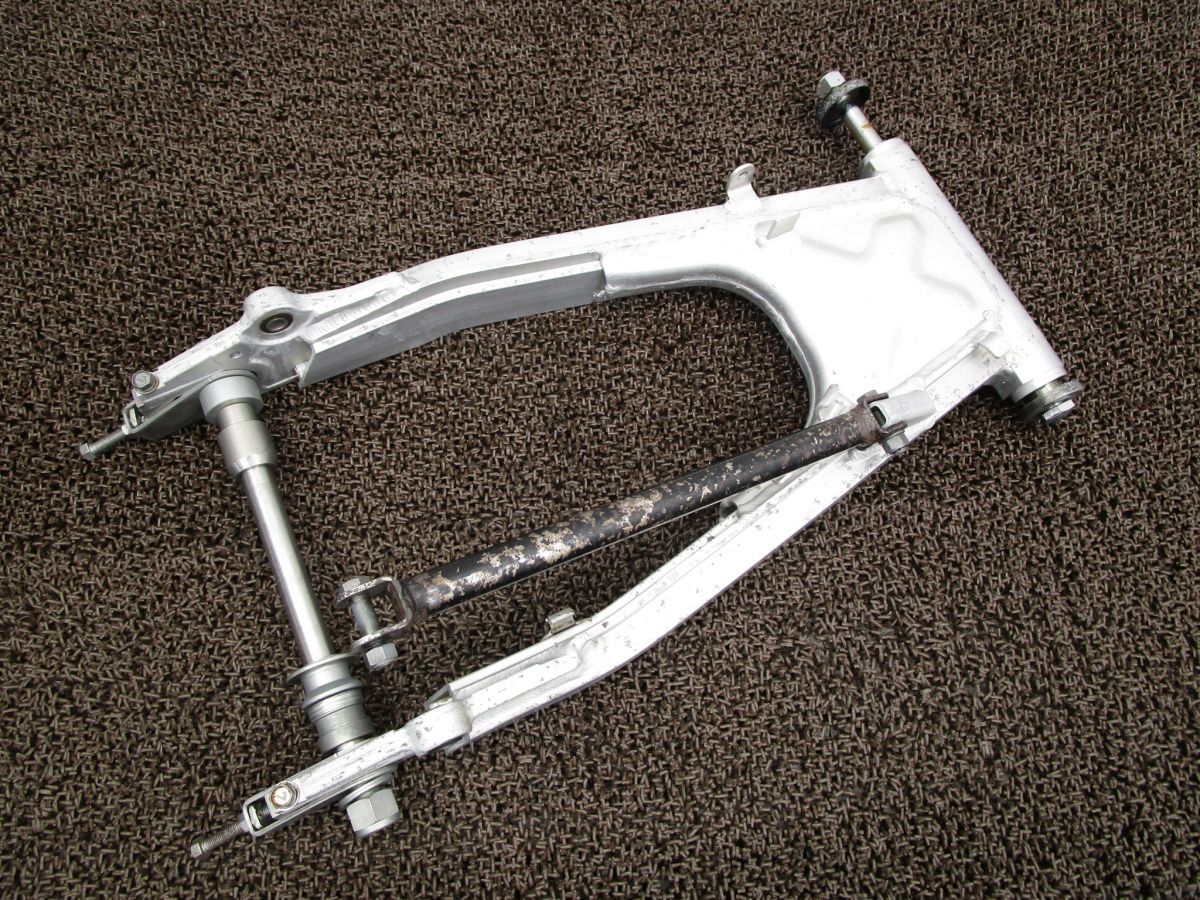 スイングアーム