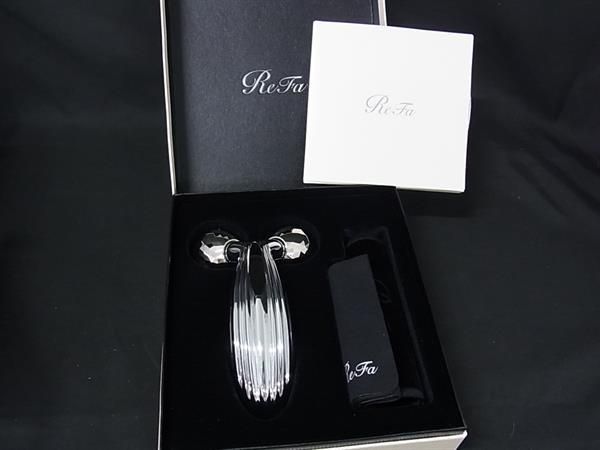 ReFa CARAT 美顔ローラー シルバー 付属品あり □極美品□ ReFa リファ CARAT RAY カラットレイ 美顔器 美顔