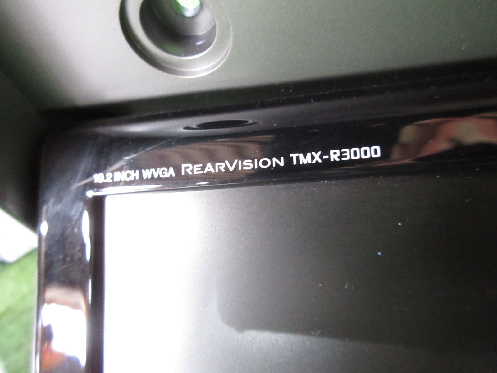 フリップダウンモニター