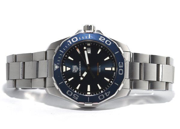 ☆箱・ギャラ付！良品！TAG HEUER タグホイヤー AQUARACER