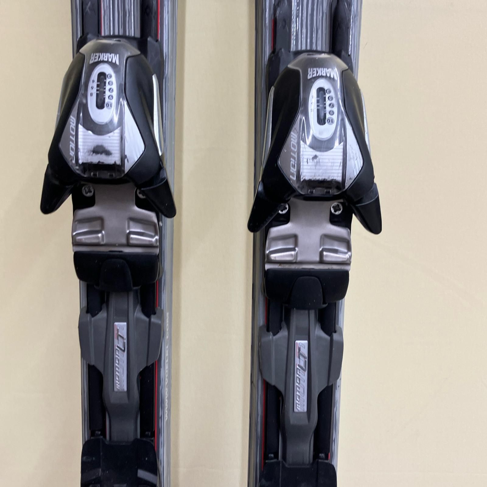 ATTIVA ホワイト×ライトグリーン