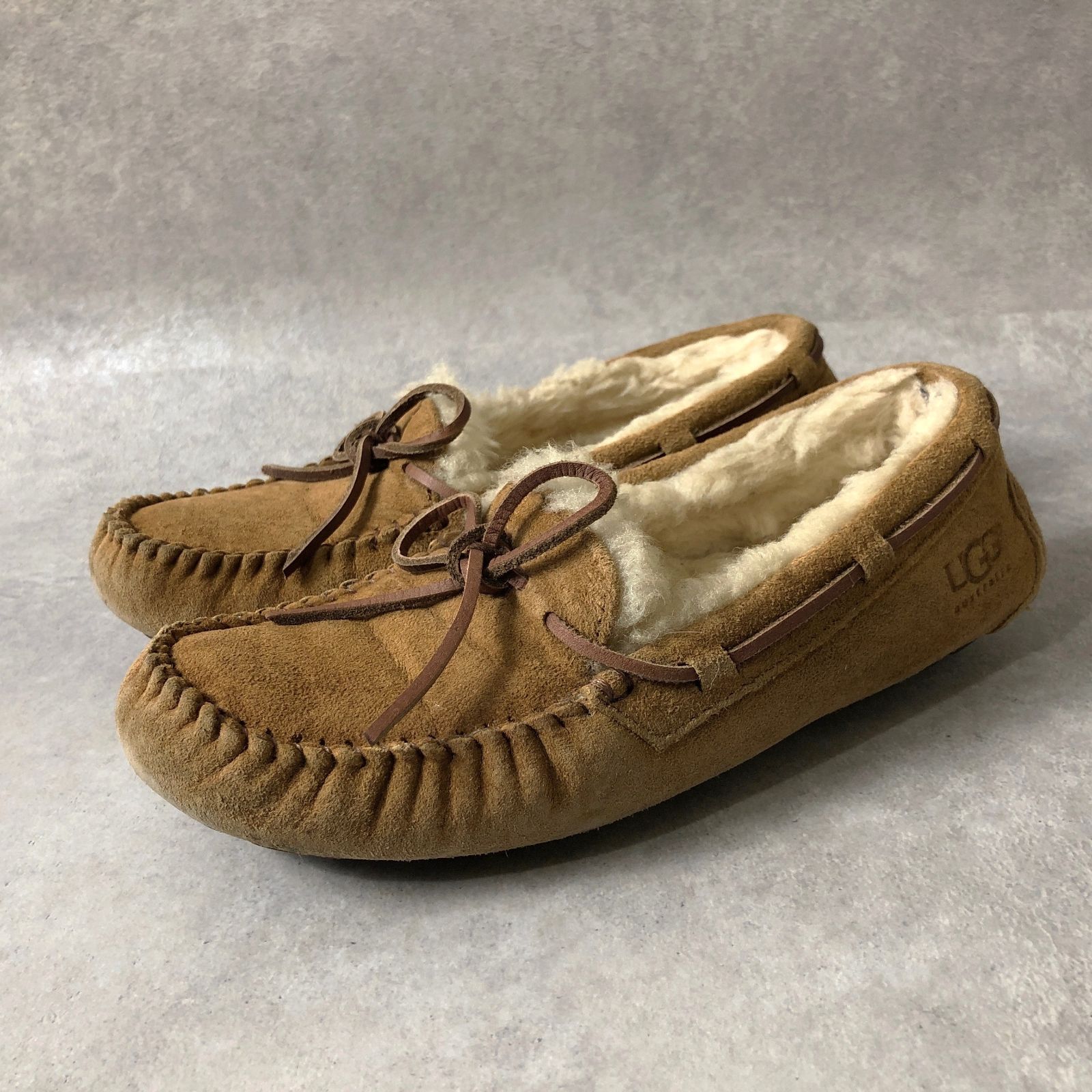 アグ ugg モカシン DAKOTA 23センチ UGG ムートンモカシン ダコタ 23