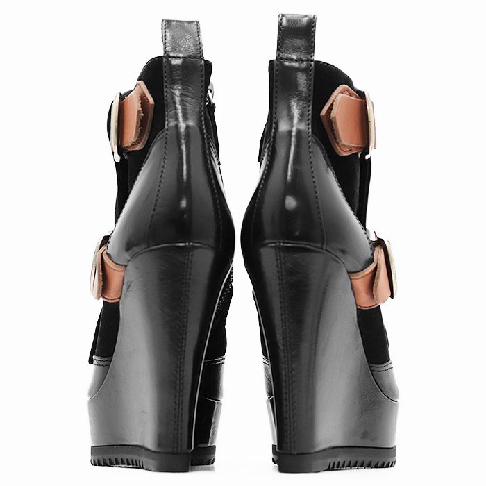 極美品 ヴィヴィアンウエストウッド ブーティ ハイヒール ブラック 黒 レザー 極美品 ヴィヴィアンウエストウッド ブーティ ハイヒール