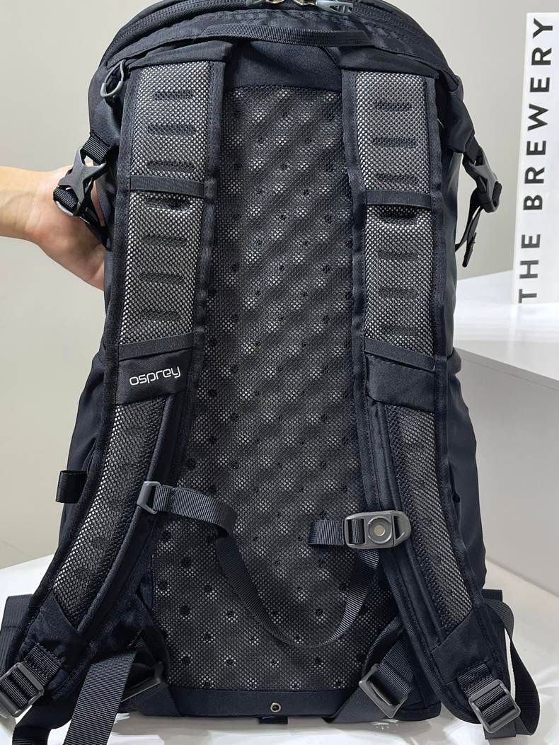 新品未使用 OSPREY オスプレイ SKARAB 22L バックパック３色から撰択