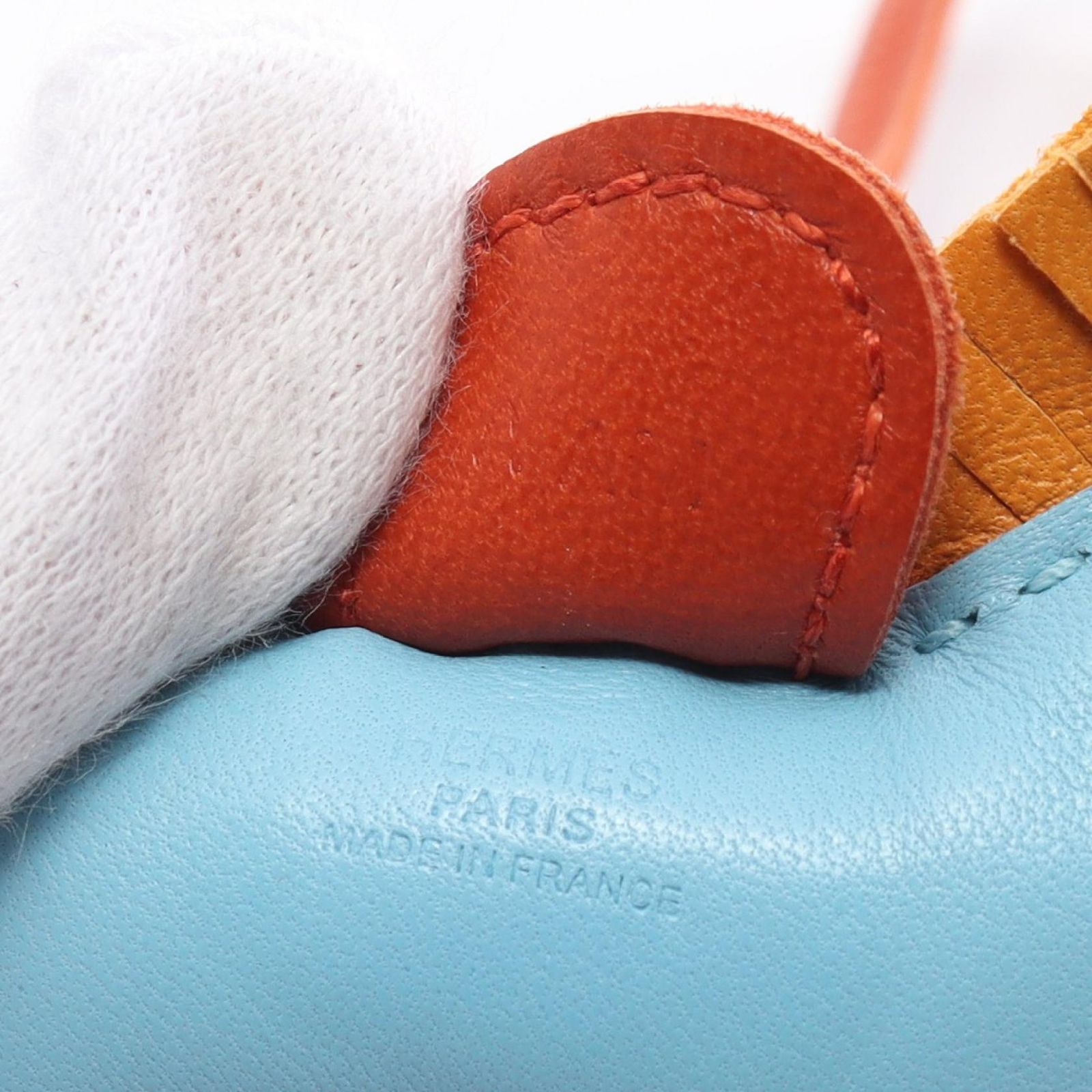 エルメス ロデオチャームPM セレスト/ナチュラルブトンドール 【公式通販】