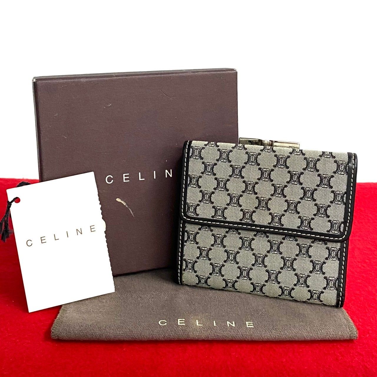 ほぼ未使用 CELINE セリーヌ マカダム ブラゾン キャンバス レザー 本