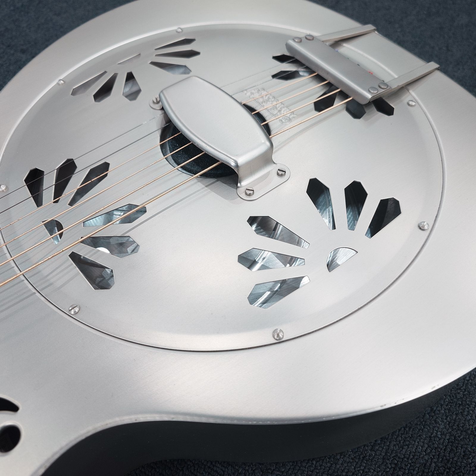 Gretsch グレッチ リゾネーターギター ケース付 G9201 Honey