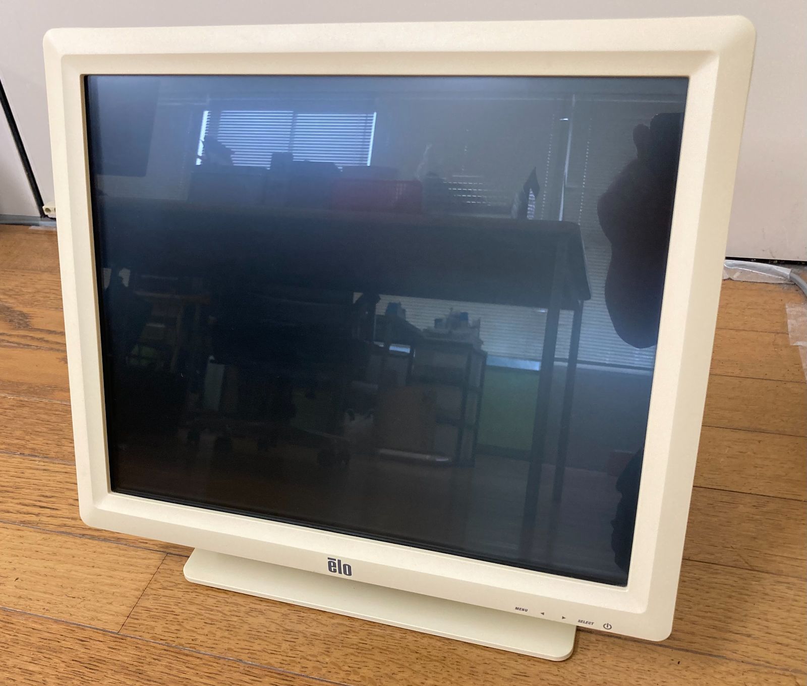 17インチタッチパネルモニター elo ET1717L-8CWB-1-WH-G 050 ET1717L