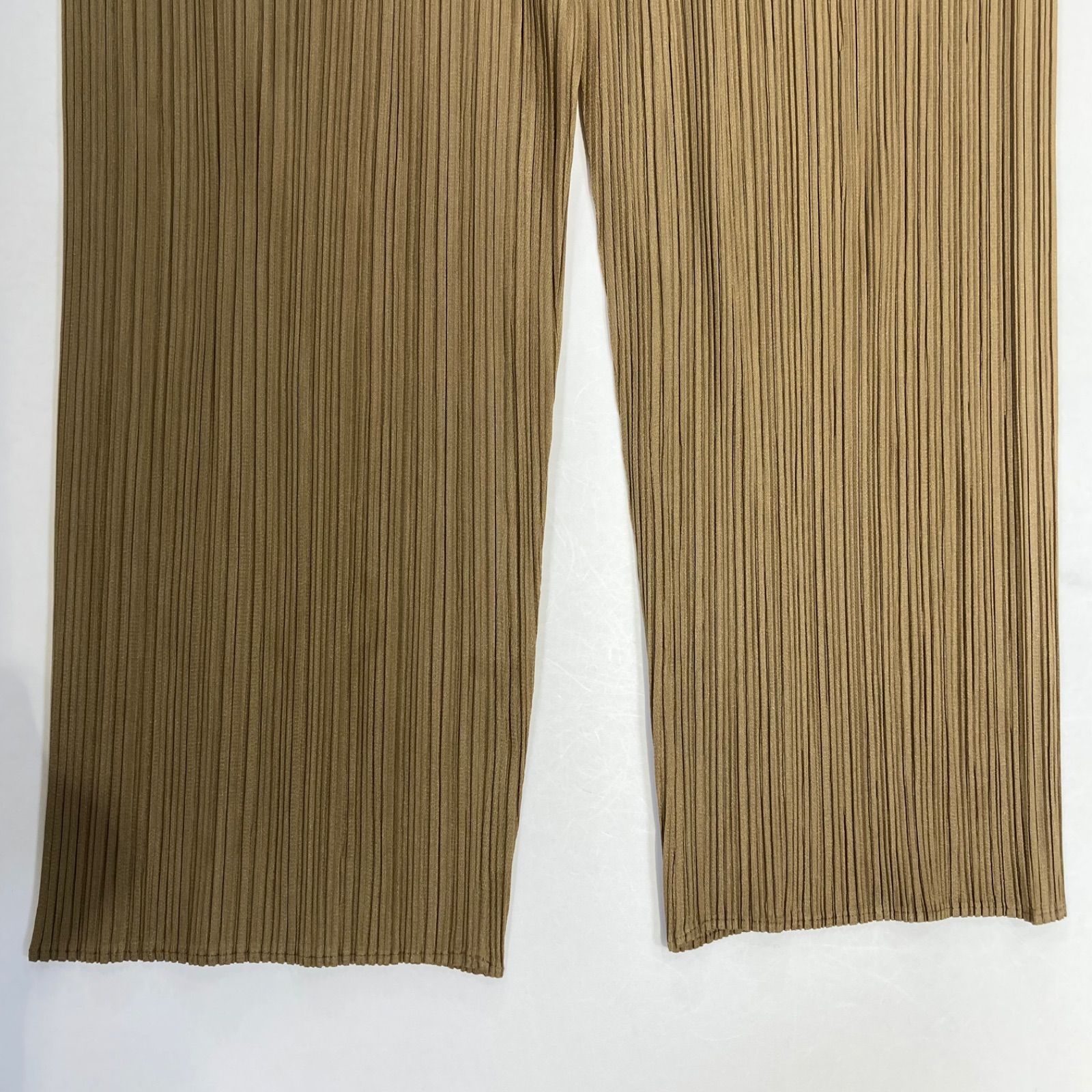 ISSEY MIYAKE PLEATS PLEASE イッセイミヤケ プリーツプリーズ パンツ 