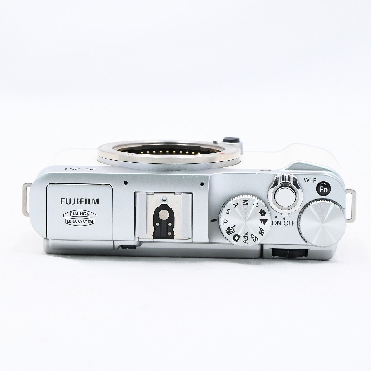 Fujifilm X-A1 ミラーレスカメラ プレミアムホワイト FUJIFILM フジフイルム X-A1 プレミアムホワイトモデル 限定1000