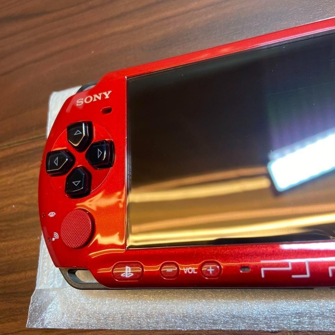 レッド|ブラック