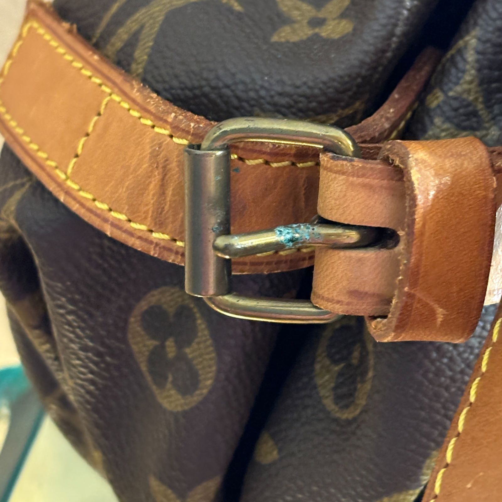 ΩNA2688 大人気！LOUIS VUITTON ルイヴィトン ソミュール35
