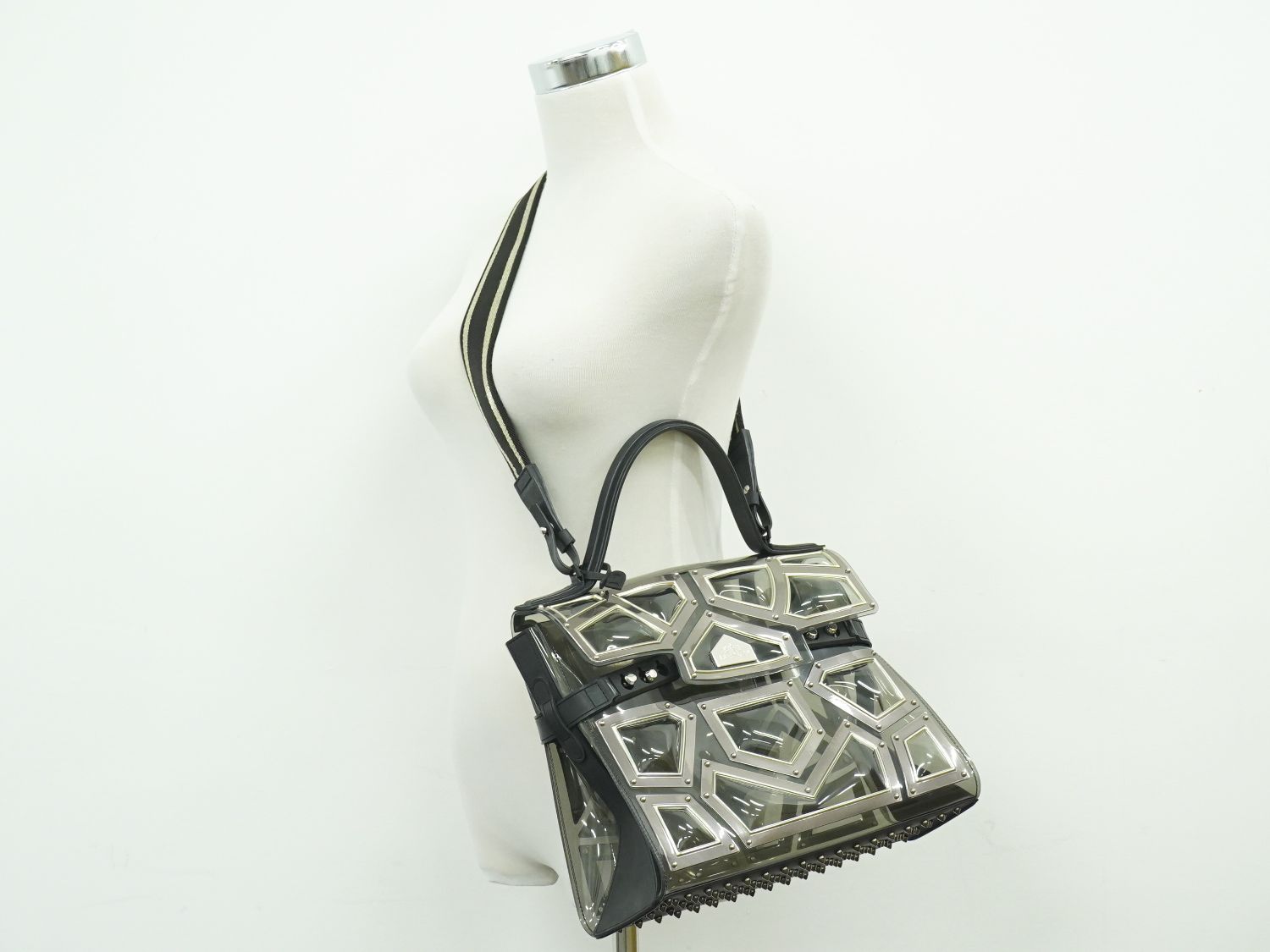 本物 デルヴォー DELVAUX タンペート グラディエーター 2WAY