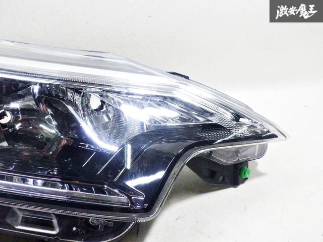 ストア出品】日産純正 E12 ノート 後期 ヘッドライト ヘッド