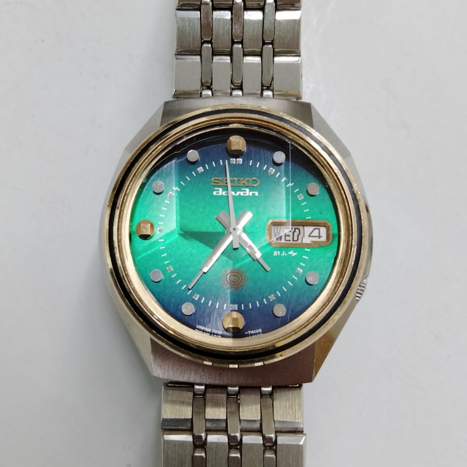 SEIKO advan 腕時計　7019 グリーン文字盤 カットガラス 自動巻 SEIKO advan 腕時計7019 グリーン文字盤 カットガラス 自動巻