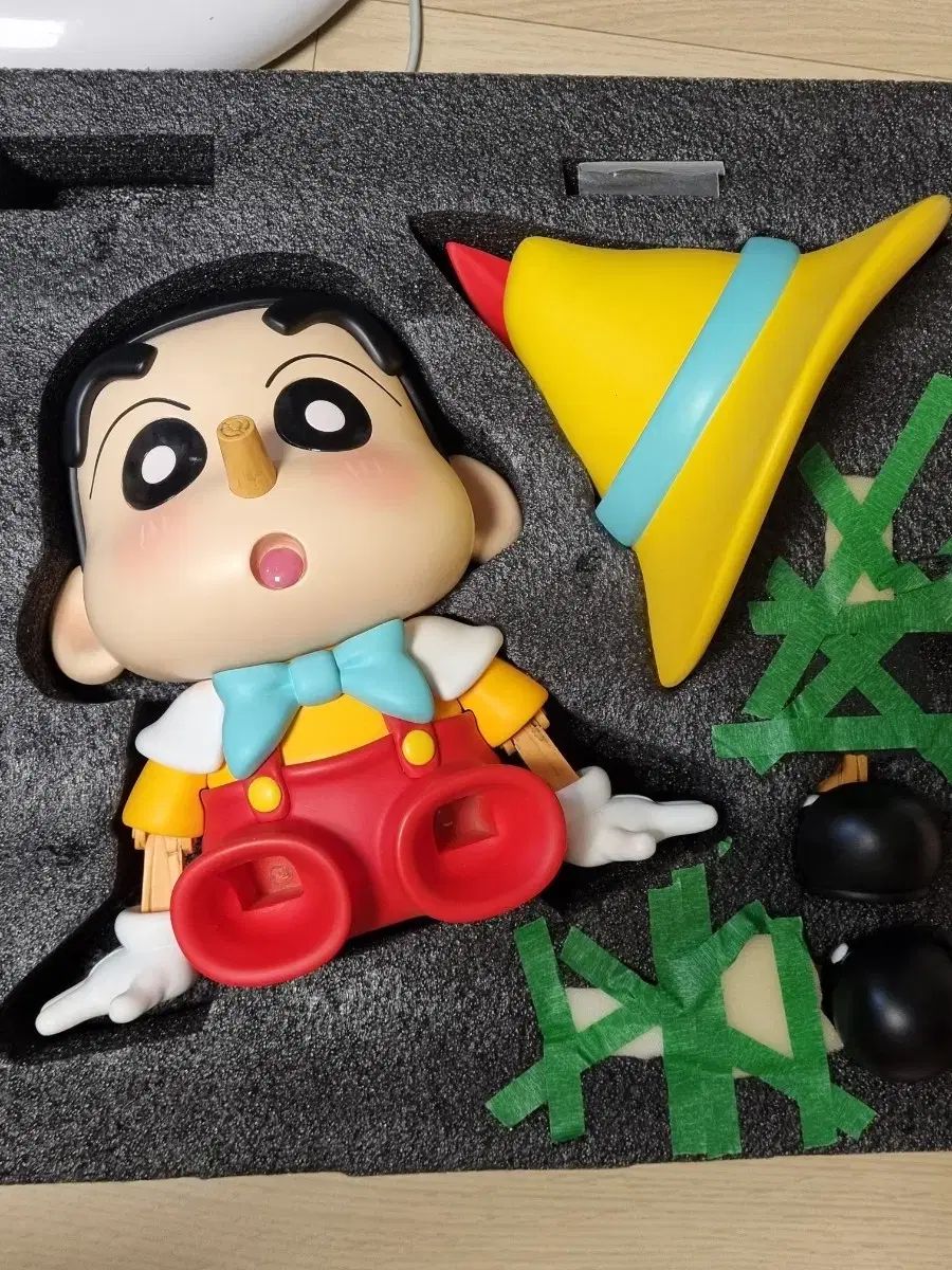 【雷市場（ポンジャン）商品韓国直送】 クレヨンしんちゃん ピノキオ レジン フィギュア 出品