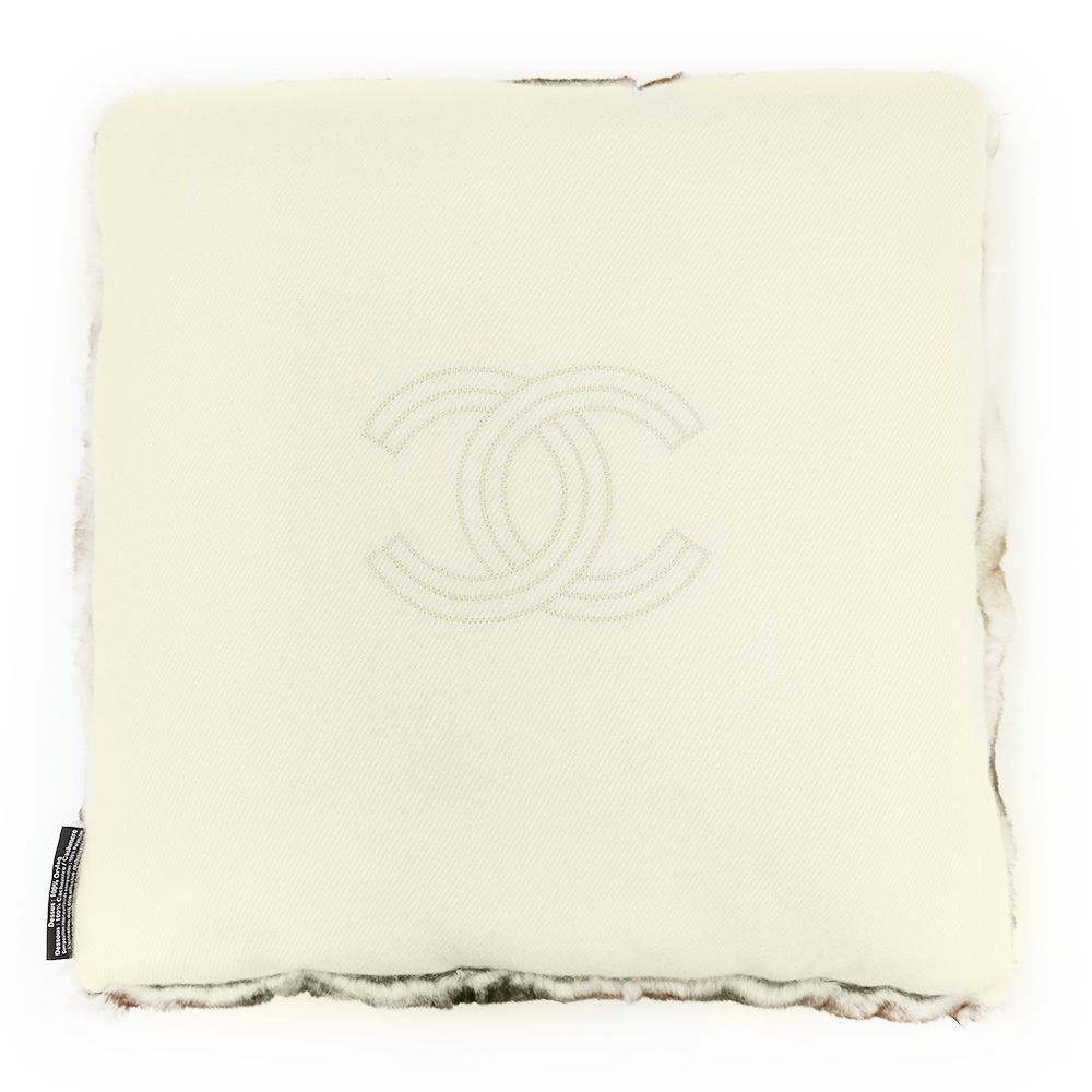 未使用品✨CHANEL カシミヤ　クッション　ココマーク　グレー　アイボリー 楽天市場】CHANEL シャネル CC ココマーク ダブル フェイス ピロー 枕