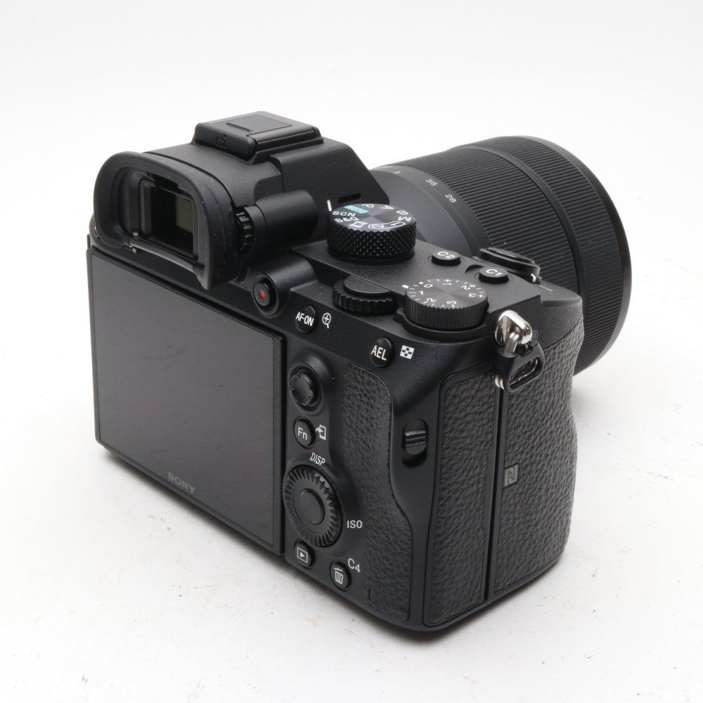 SONY(ソニー) フルサイズ ミラーレス一眼カメラ α7III ズーム