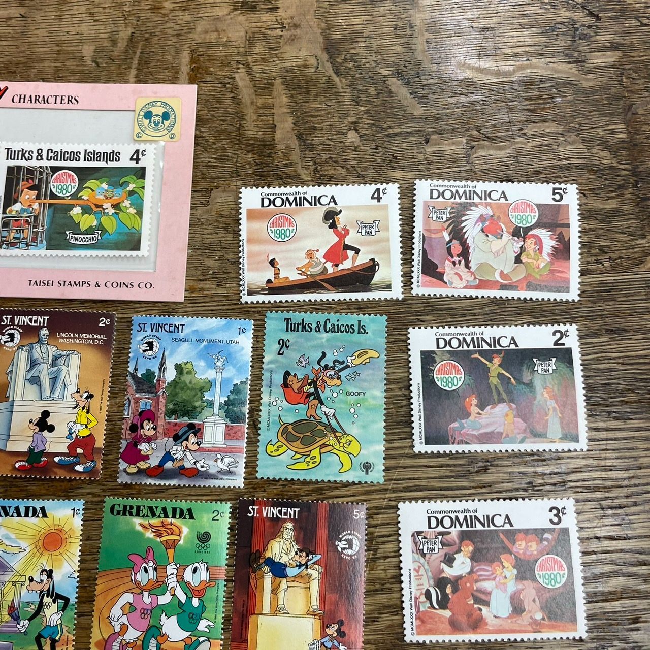 まとめて55枚】ディズニー切手 ディズニー 海外切手 外国切手