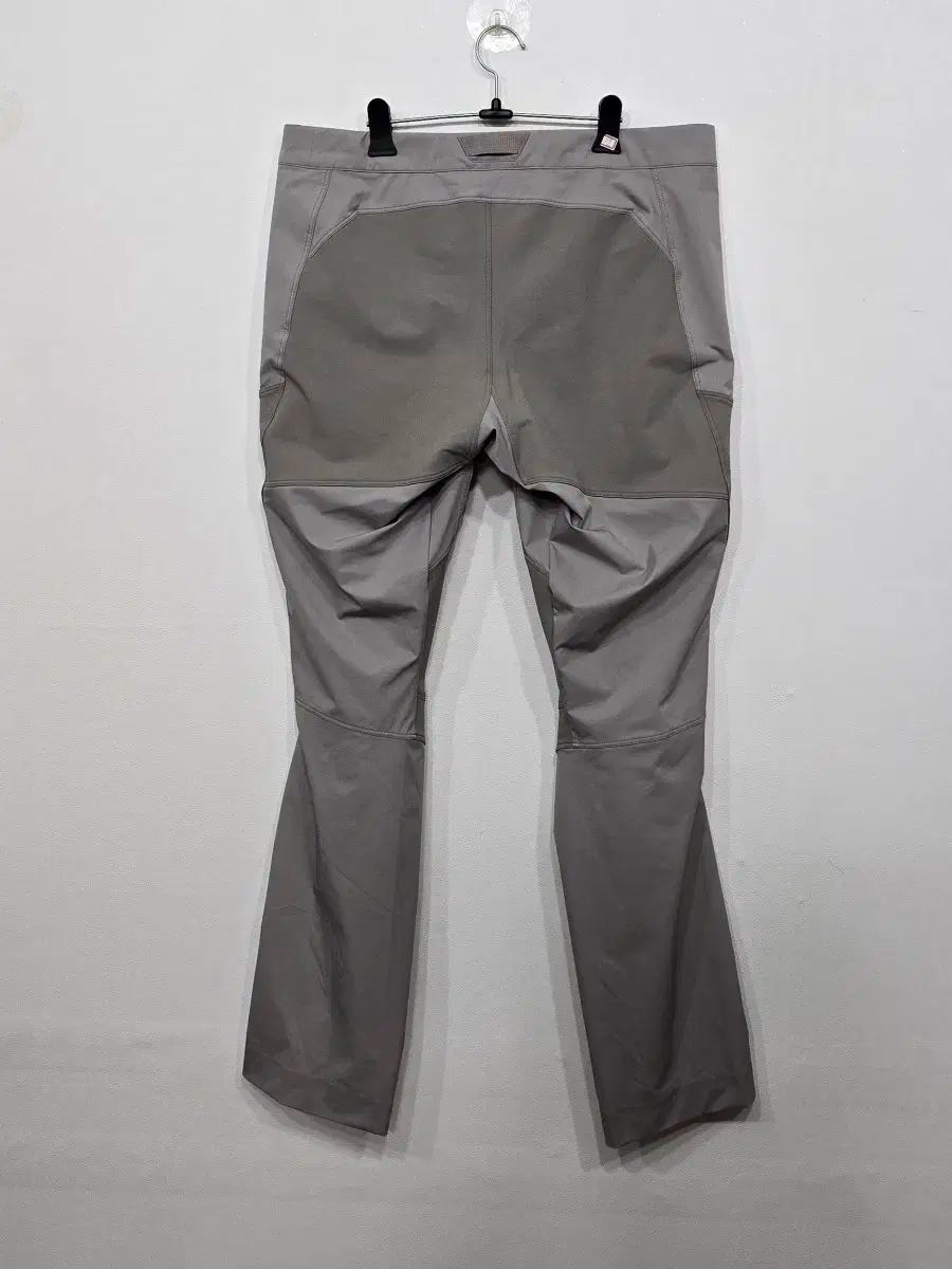 33 ARC TERYX アークテリクス 機能性 パンツ