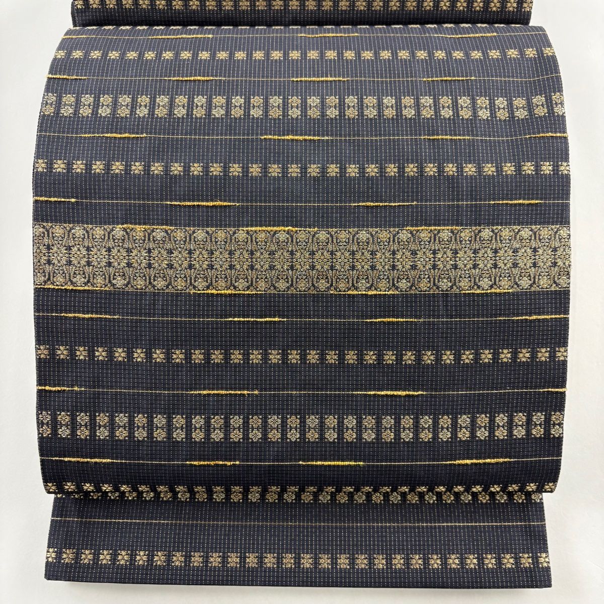 国内最安値！ 正絹 お太鼓柄 紫 金糸 縞 小花 秀品 美品 袋帯 【中古】 メルカリ - 着物・浴衣