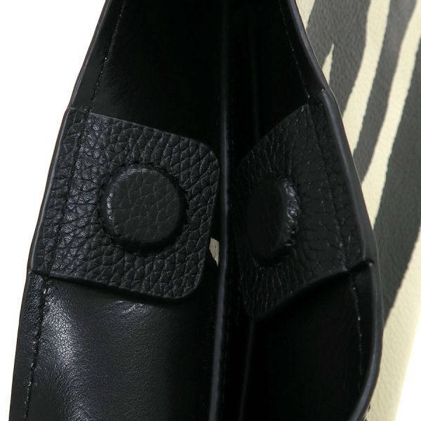 マークジェイコブス