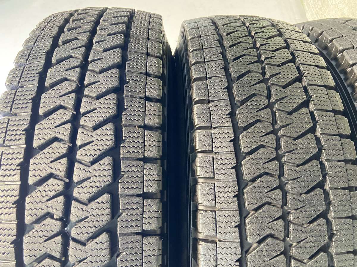 極上8~9分山 ブリヂストン ブリザック VRX 165/70R14 2018年製 人気の 