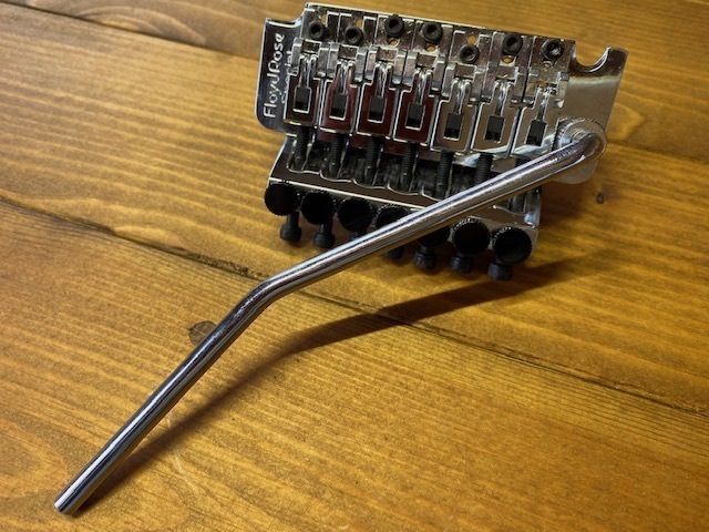 未使用品Floyd Rose 1000 クローム フロイドローズ-