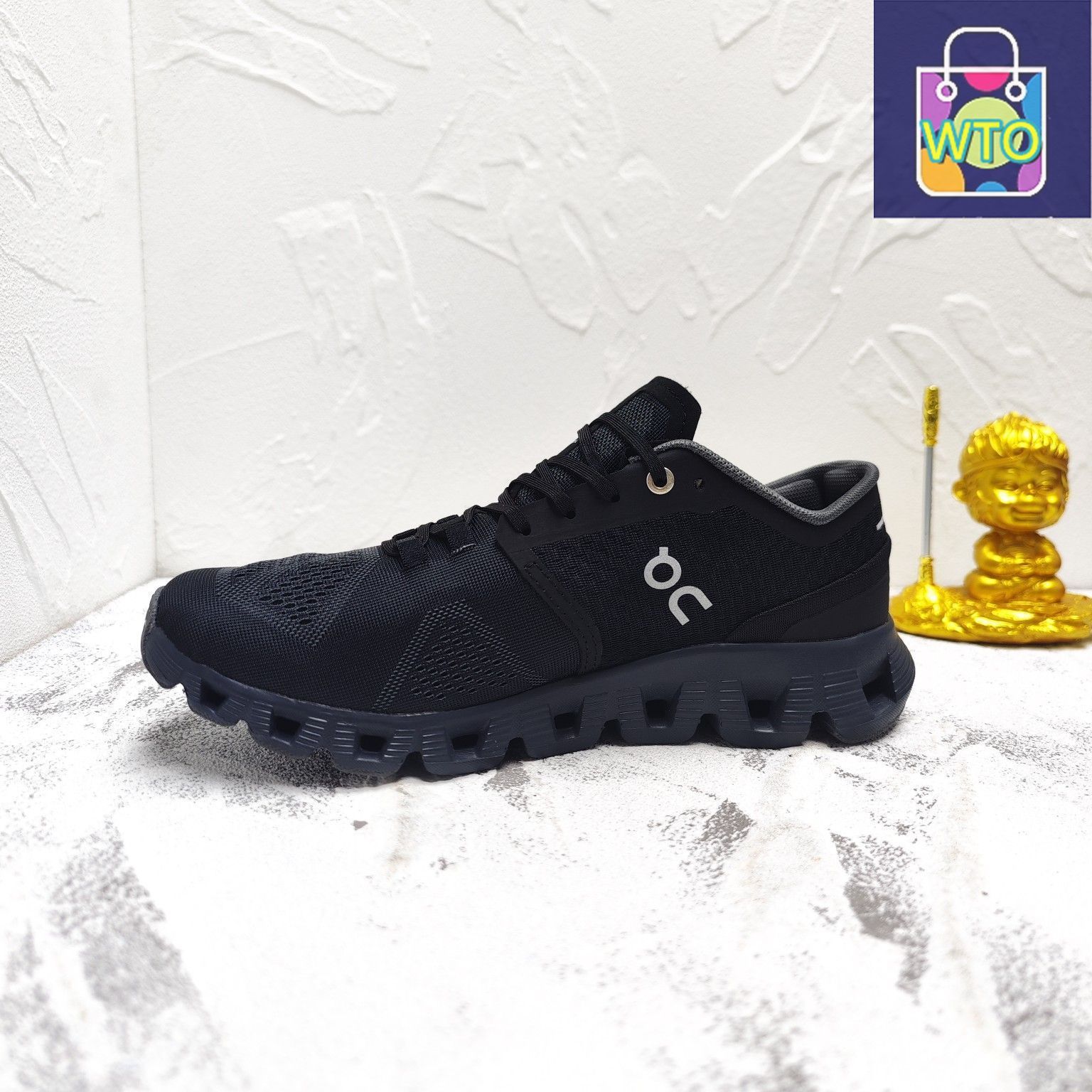 On Cloud X Sneakers オン クラウドX ジョギング スポーツ