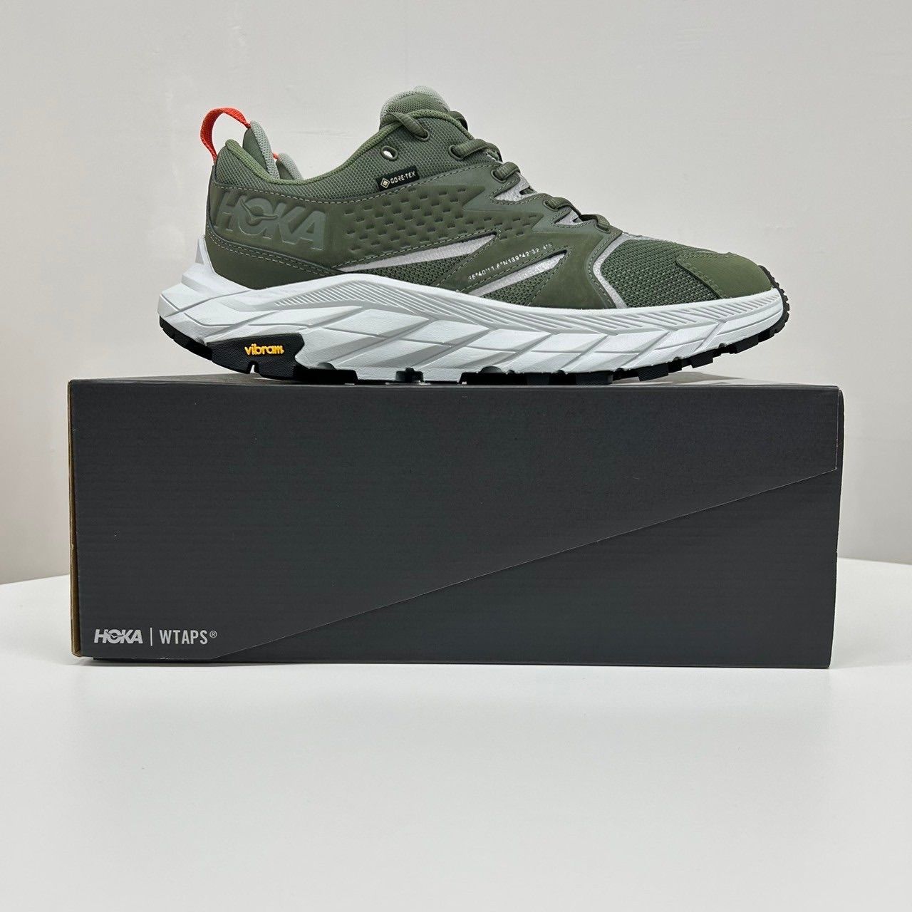 WTAPS × HOKA ダブルタップス × ホカ/ホカオネオネ Anacapa Low GTX 