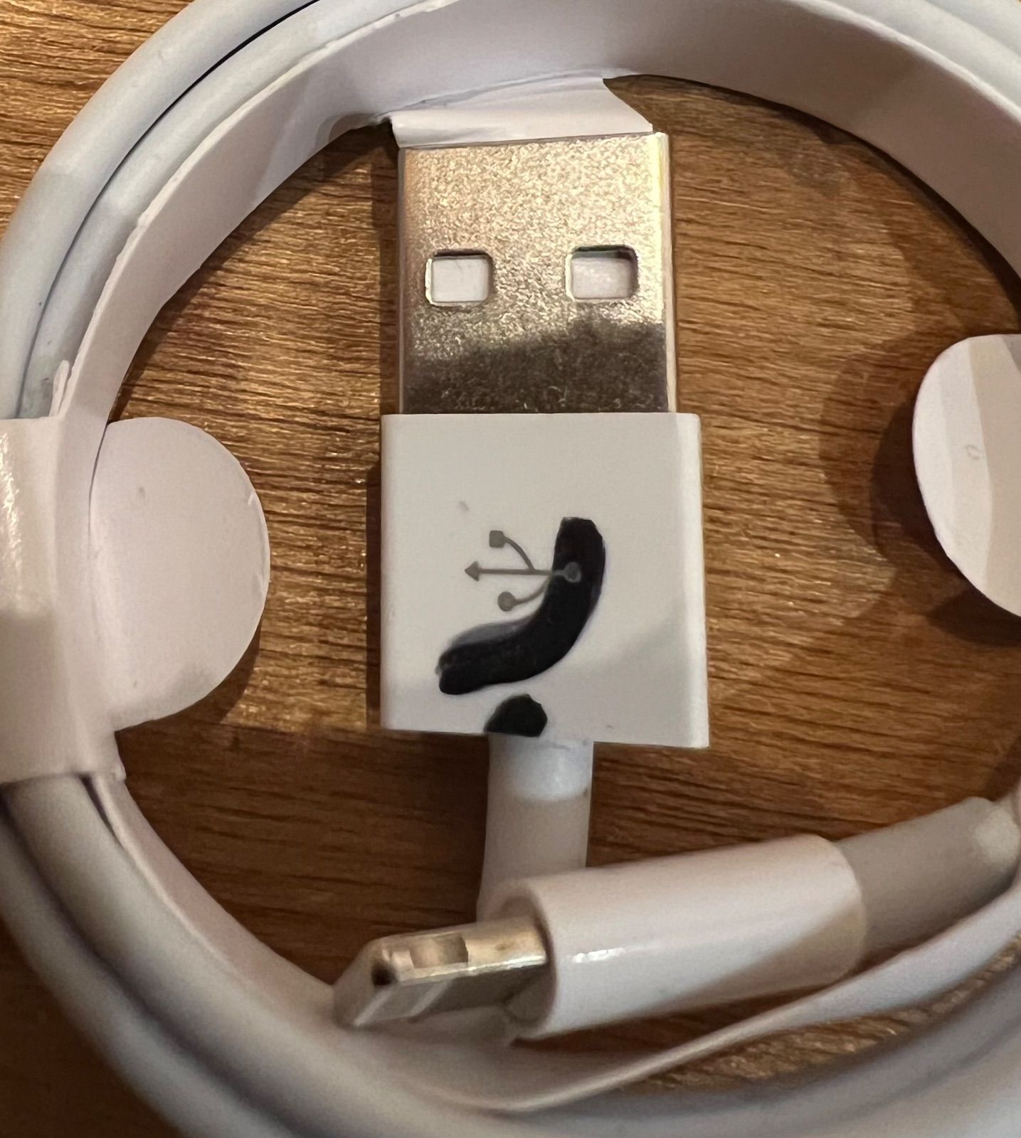 キズ汚れ等あり 1m 3本 ライトニングケーブル Lightning iPhone