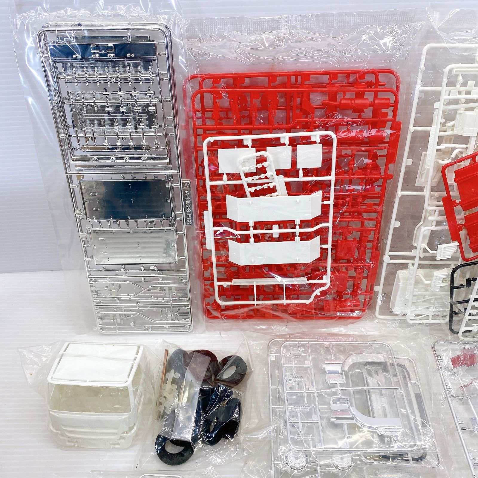 アオシマ文化教材社 三菱ふそう