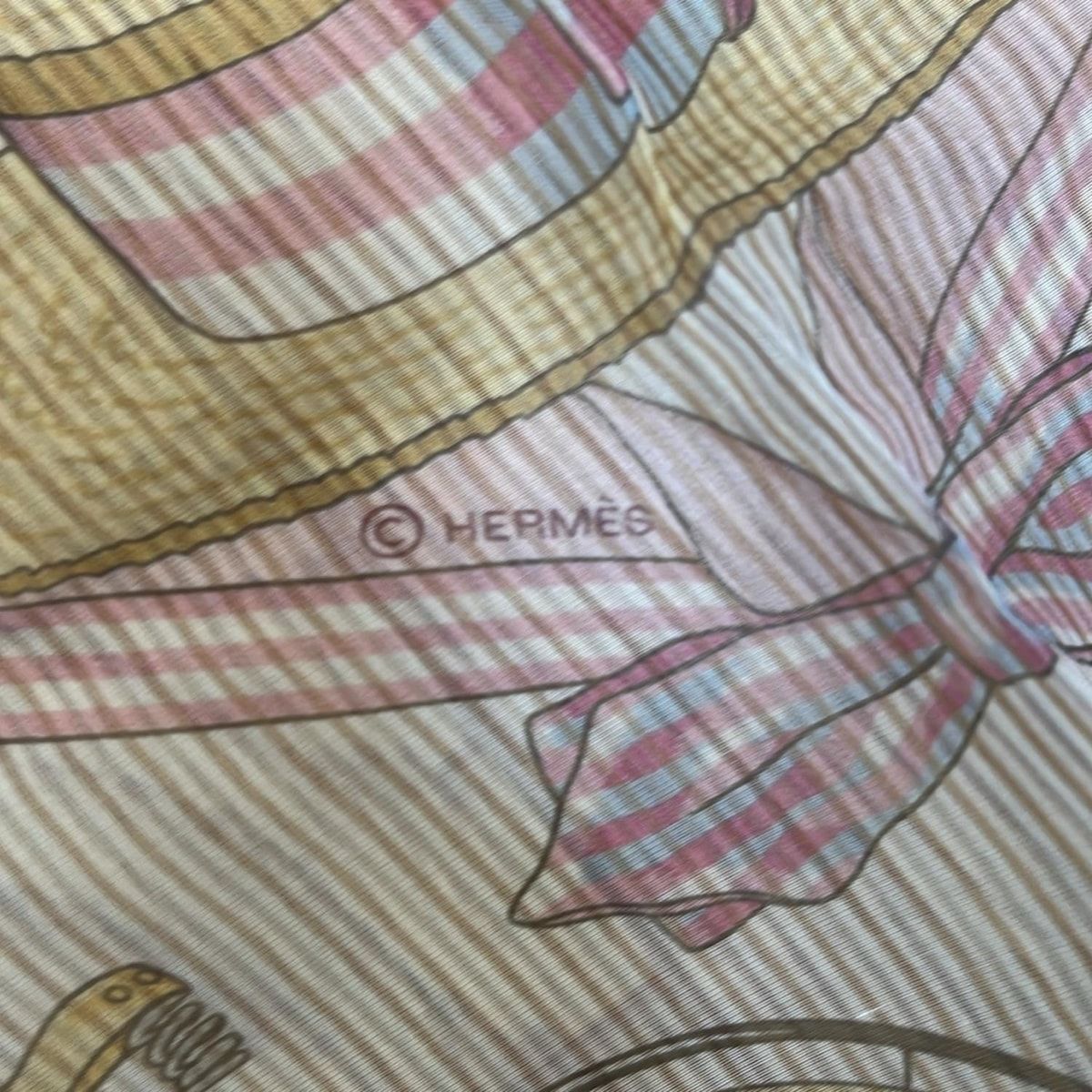 HERMES スカーフ ピンク グリーン 緑 カレ70 HERMES(エルメス) スカーフ美品 カレ70 ピンク×ライトグリーン