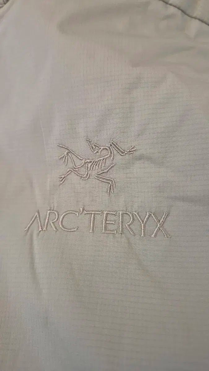 アークテリクス アトム クローリス L タグ付き 105