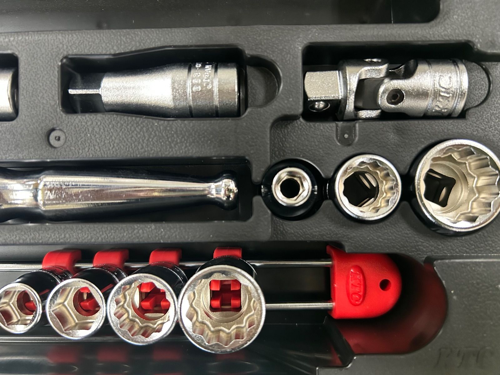 新品ネプロス9.5ディープソケットレンチセットKTC NTB3L10 新品ネプロス9.5ディープソケットレンチセットKTC NTB3L10